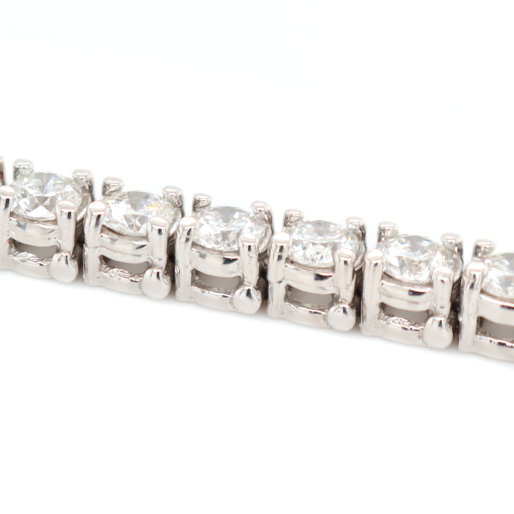 Tennis Diamond Bracelet 8.27 CT